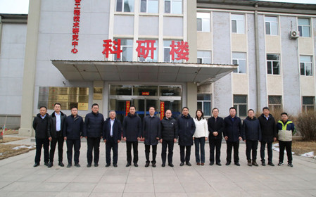 標題：內蒙古科學技術研究院黨組書記常青一行到呼和浩特分院考察調研
瀏覽次數：1898
發表時間：2024-03-06